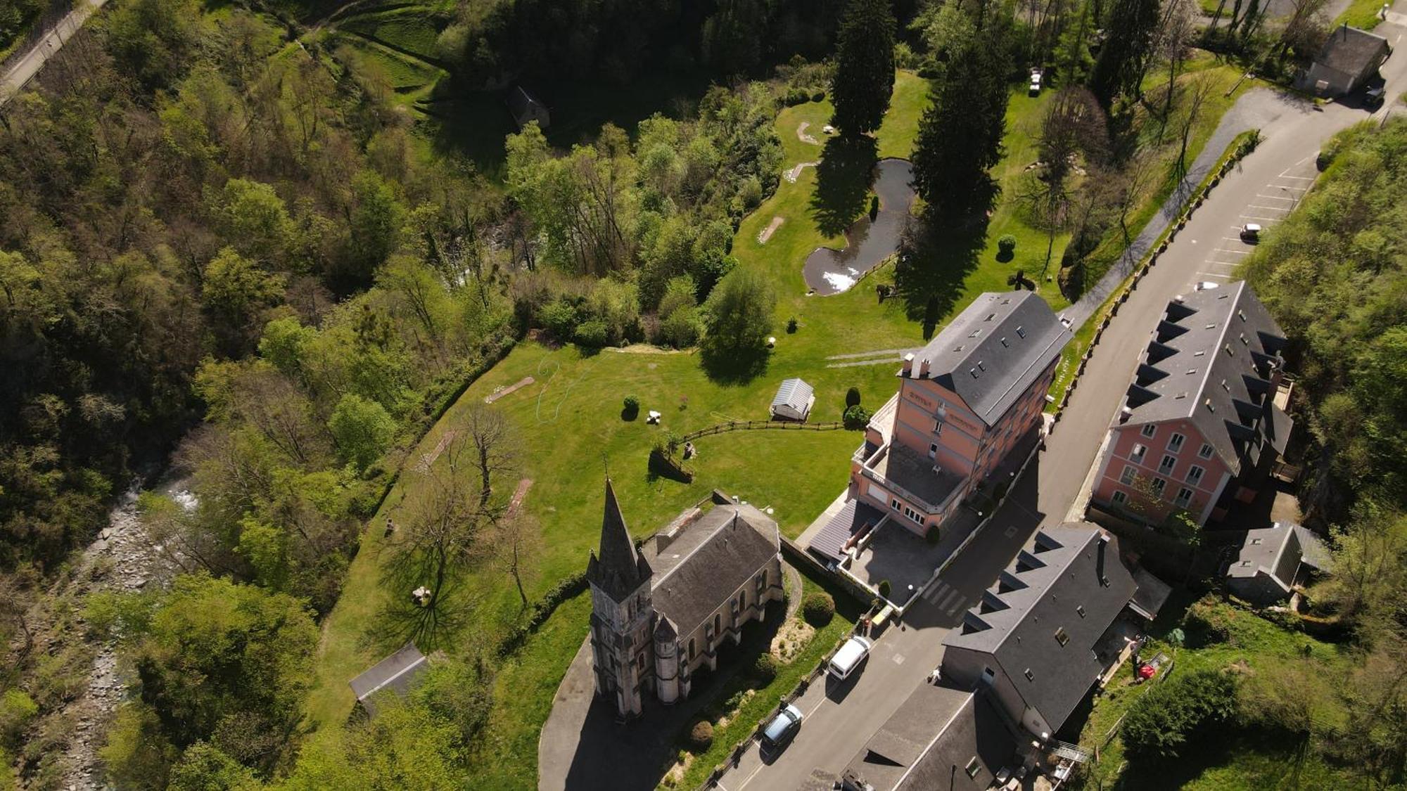 Naou Costes, Modernite Et Confort Au Coeur Des Montagnes Luz-Saint-Sauveur